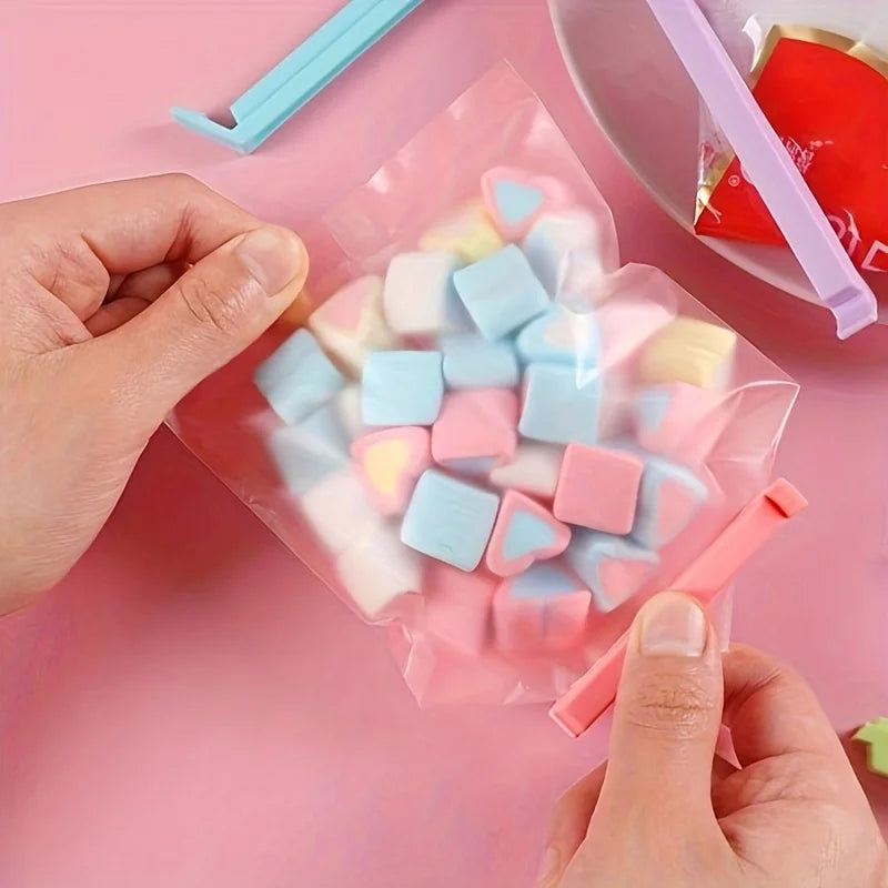 12pcs Reusable Food Bag Clips - Moisture-Proof & Freshness Sealing for Snacks and Kitchen Storage