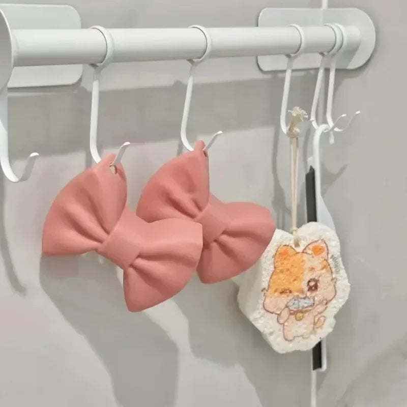 Silicone 2pcs Oven Mitts Creative Bow Shape Oven Gloves Heat Resistant Pot Holders For Cooking Mini Oven Gloves Kitchen Tool Hot