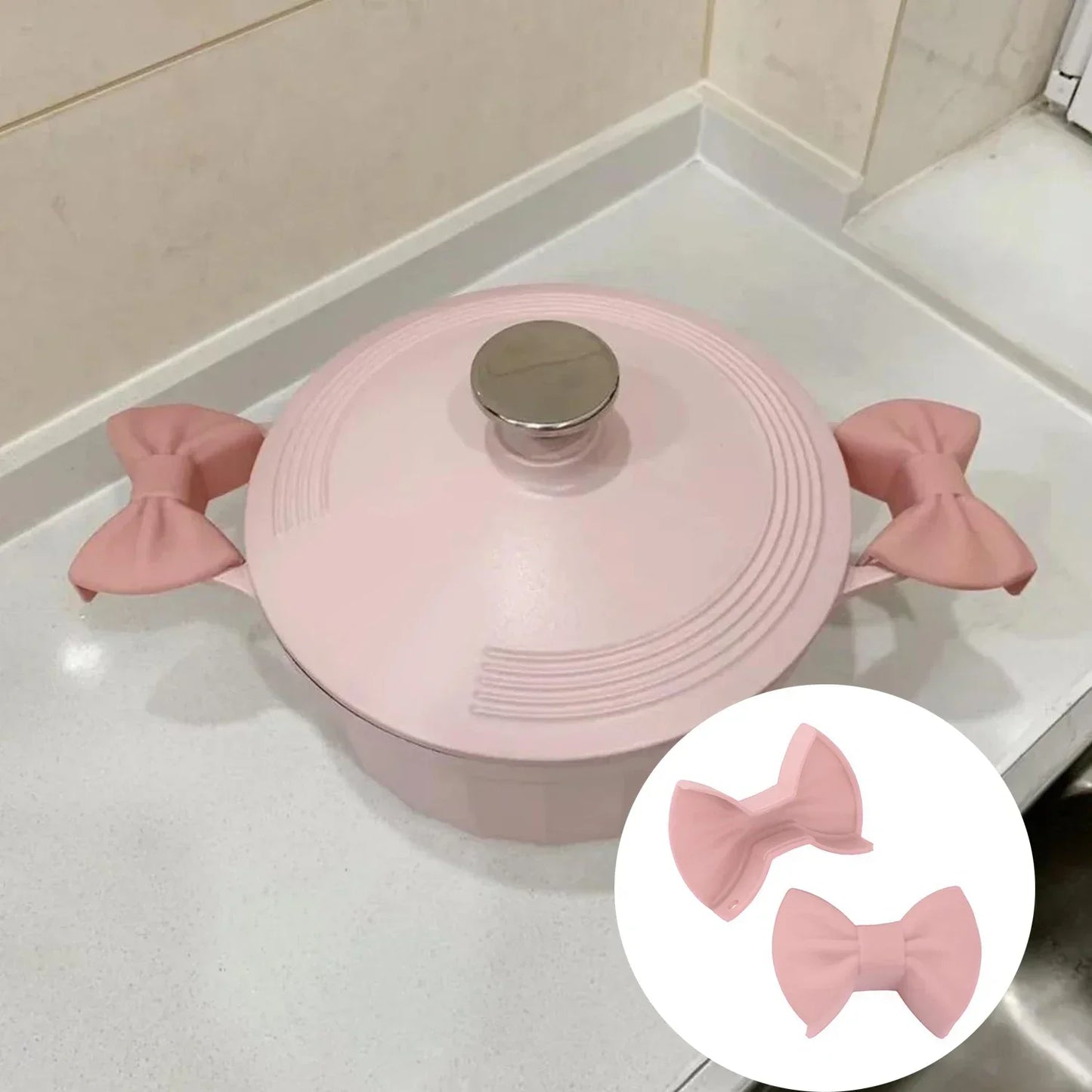 Silicone 2pcs Oven Mitts Creative Bow Shape Oven Gloves Heat Resistant Pot Holders For Cooking Mini Oven Gloves Kitchen Tool Hot