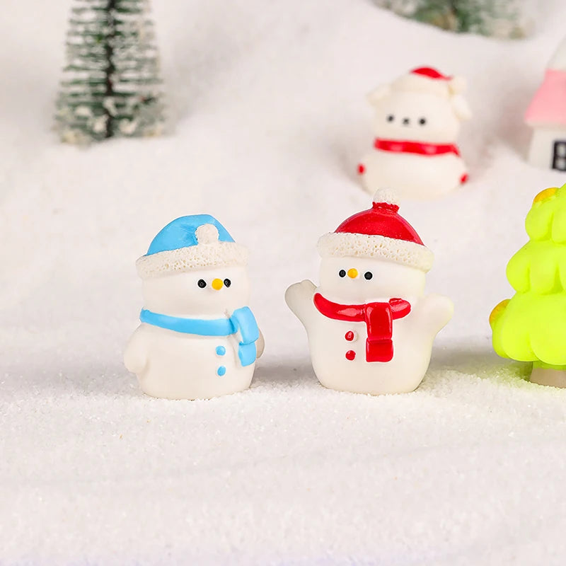 1Pc Mini Christmas Decoration Elk Christmas Figurines Fairy Garden Decor Snow Landscape Model Ornaments Resin Miniatures