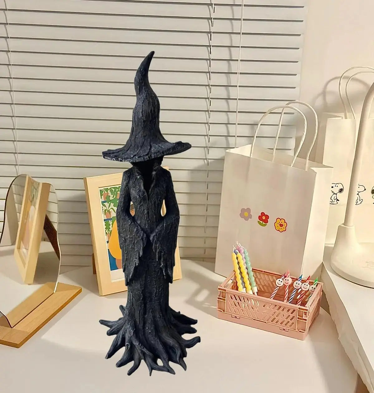 Cracker Barrel Witch Statue Gothic Halloween Resin Figurine Retro Magician Decor, Dark Fantasy Ornament, Festival Collectible