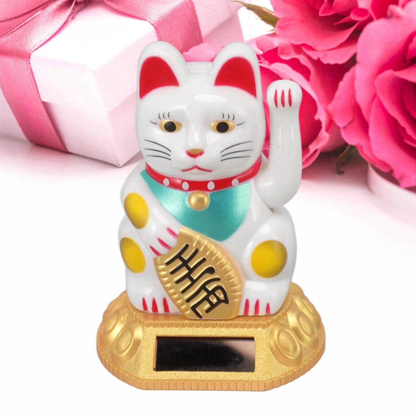 Chinese Lucky Cat Decoration Waving Arm Solar Light Induction Statue Figurine