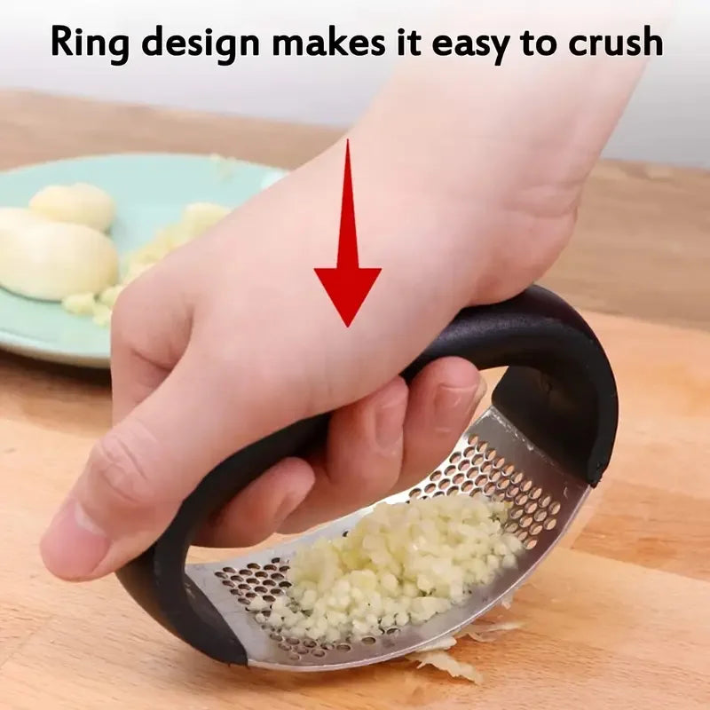 Stainless Steel Garlic Press - Manual Mincer for Fresh Paste, Easy Squeeze Design, Dishwasher Safe, Rust-Proof Kitchen Tool (Sil