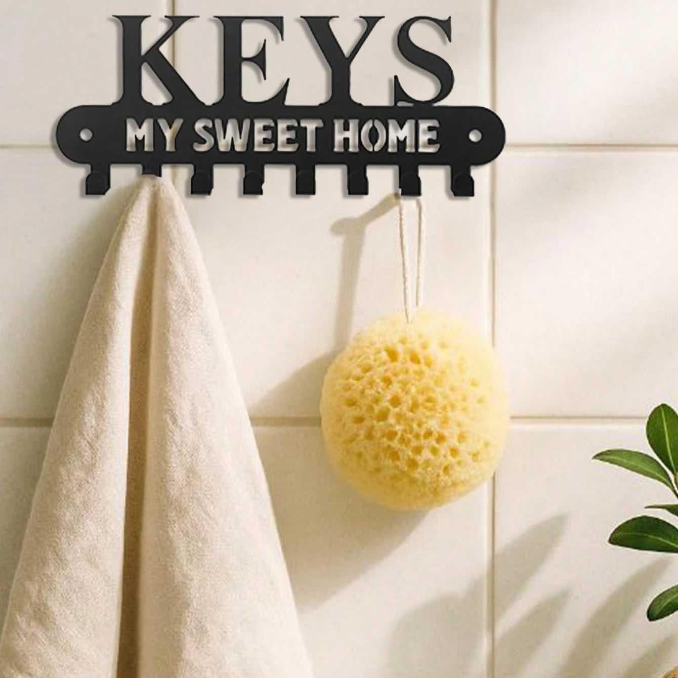 "Gothic Metal Key Holder – Wall-Mounted Rack | Dark Academia Decor | Housewarming Gift"