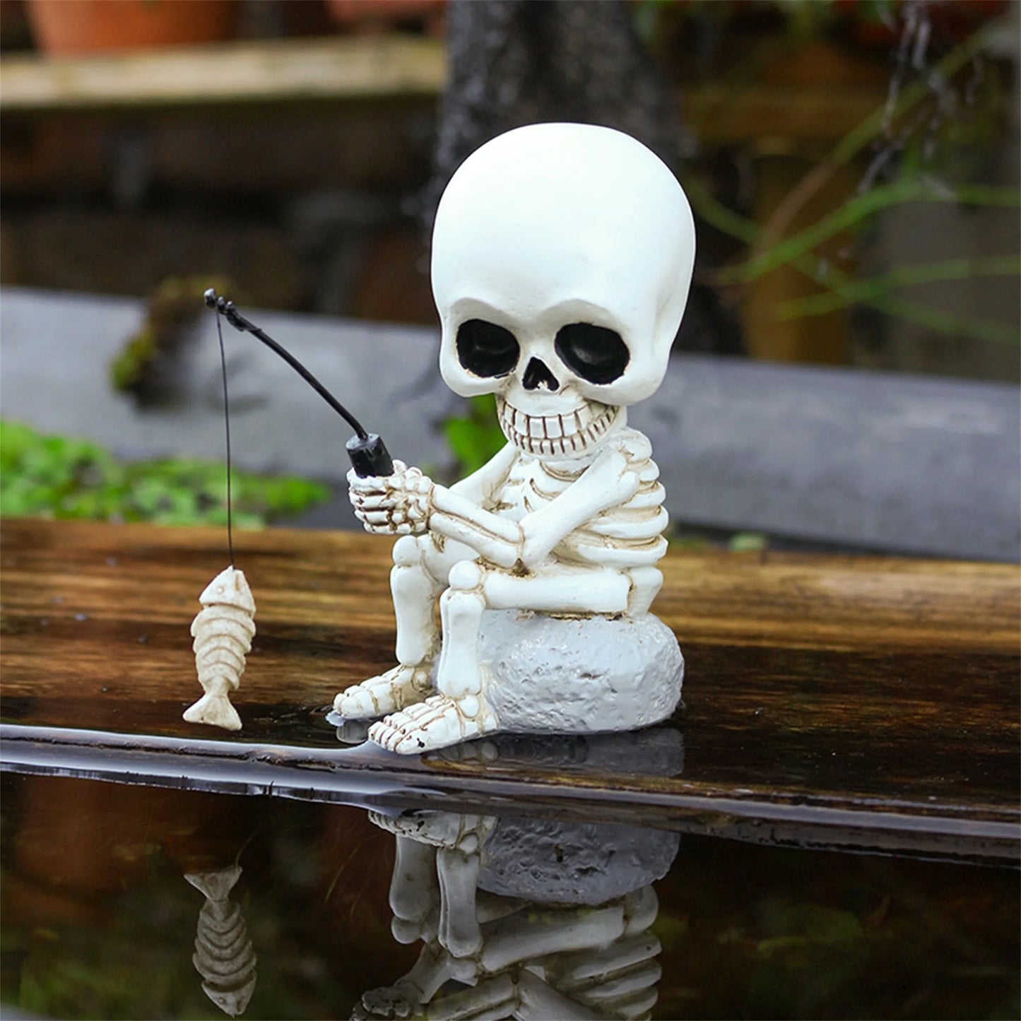 Spooky Halloween Skeleton Fisherman Figurine Day of The Dead Gothic Resin Statue for Outdoor Garden Decor