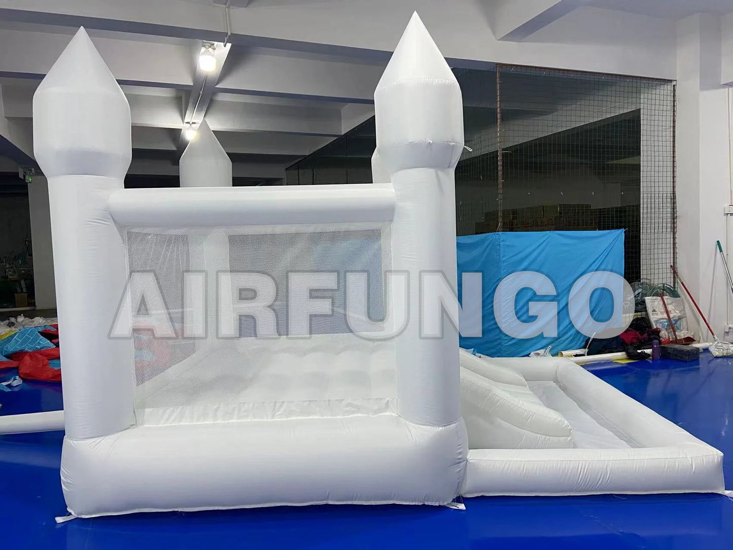Kids 9x9x7ft Soft Play White Bounce House With Slide Ball Pit Party Customization Inflatable Mini Bouncy Castle With Blower