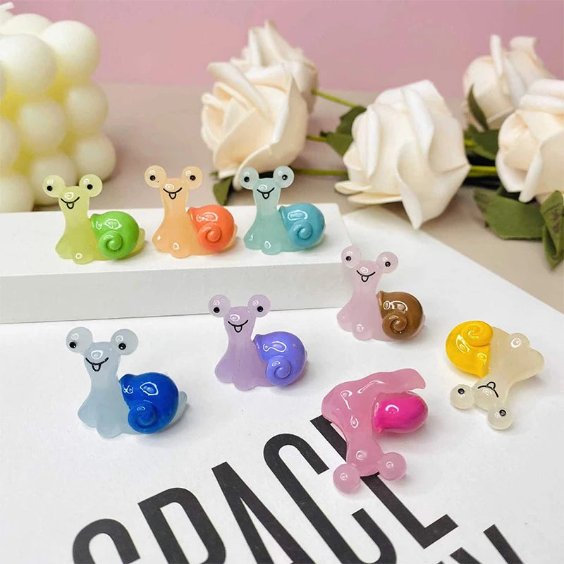 10pcs Luminous Snail Mini Figurine Micro Landscape Home Decoration Accessories Toy