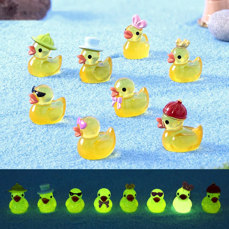 8pcs Luminous Resin Mini Yellow Duckling Miniatures Doll House Glow-in-the-Dark Ducks Figurines For DIY Aquarium Garden Decor