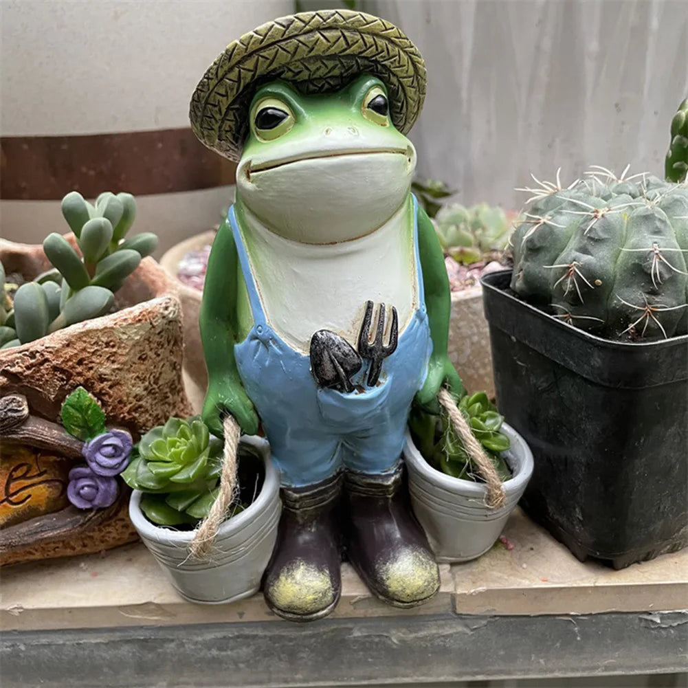 Cute Frog Yard Decor Resin Frog Succulent Flower Pot Creative Small Frog Figurine Planter for Indoor Outdoor Decor
