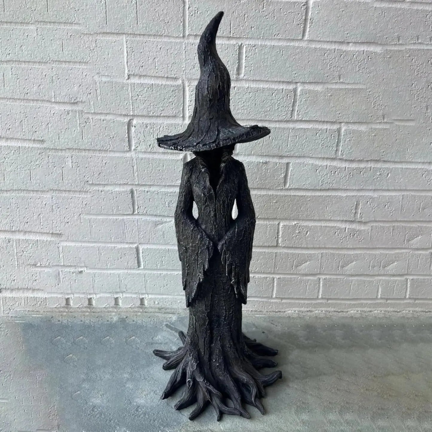 Cracker Barrel Witch Statue Gothic Halloween Resin Figurine Retro Magician Decor, Dark Fantasy Ornament, Festival Collectible