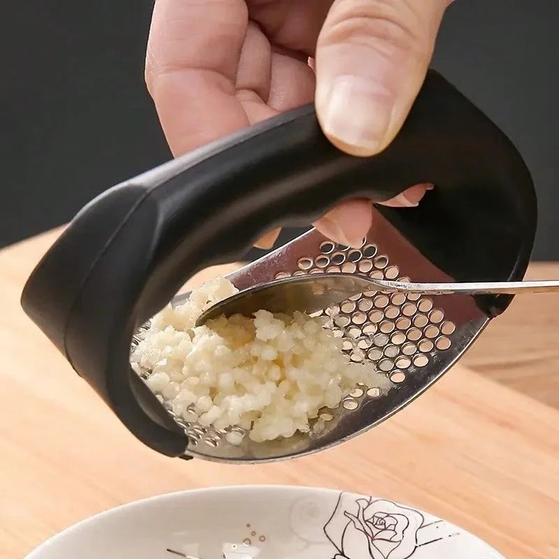 Stainless Steel Garlic Press Tool – Manual Garlic Crusher & Squeezer, Heavy Duty Kitchen Gadget for Easy Garlic Mincing