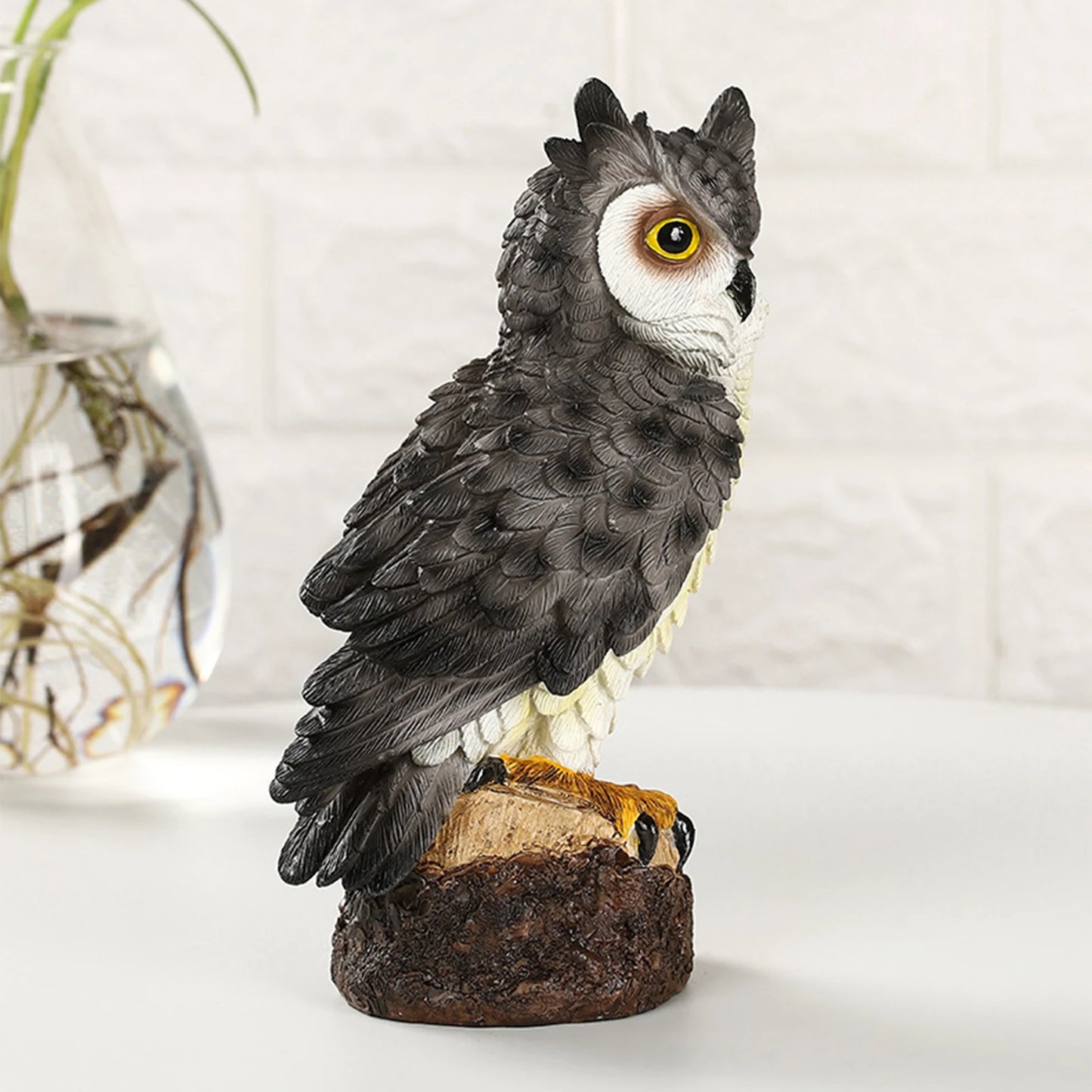 Resin Owl Statue Fake Owl Outdoor Sculpture Garden Decor Bird Garden Sculpture Home Decor Owl Ornament for Living Room Office