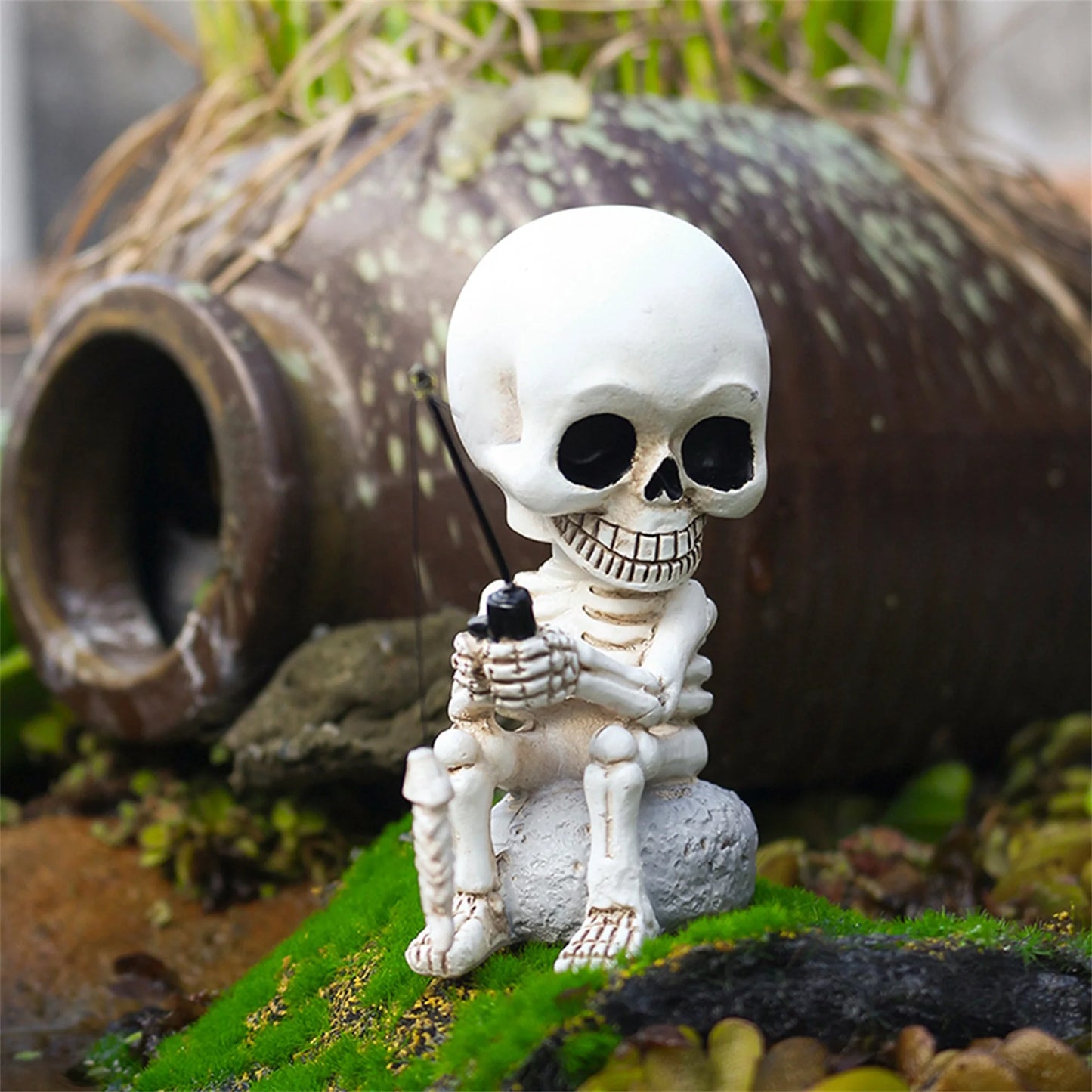 Spooky Halloween Skeleton Fisherman Figurine Day of The Dead Gothic Resin Statue for Outdoor Garden Decor