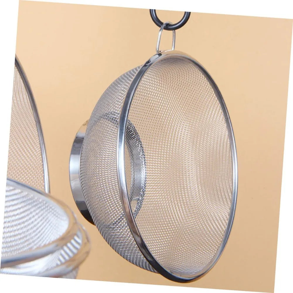 Stainless Steel Strainer Basket Kitchen Drain Basket for Washing Fruits and Vegetables and Easy to Use for Food Preparation and