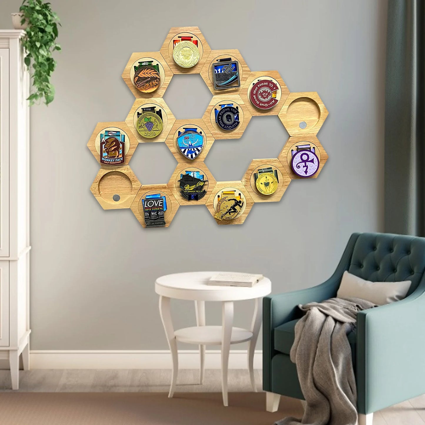 1-10PCS Honeycomb Combination Medal Display Stand Building Block Toys Hexagonal Wood Medal Rack Creative Splicing Wall Decor