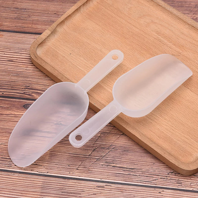 2/5Pcs Multifunctional Plastic Flour Spoon Ice Measuring Scoop Baking Kitchen To