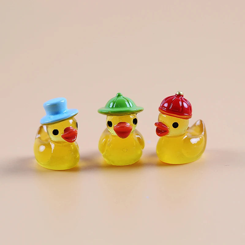 8pcs Luminous Resin Mini Yellow Duckling Miniatures Doll House Glow-in-the-Dark Ducks Figurines For DIY Aquarium Garden Decor