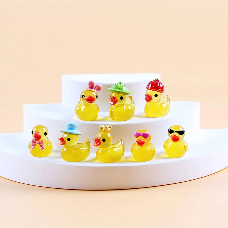 8pcs Luminous Resin Mini Yellow Duckling Miniatures Doll House Glow-in-the-Dark Ducks Figurines For DIY Aquarium Garden Decor