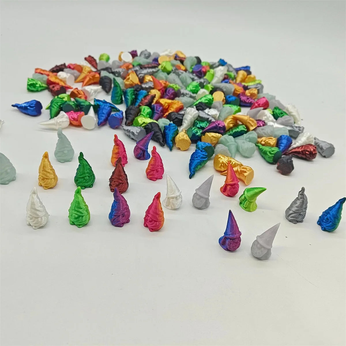 Adorable Elf Figurines 3D Printed Miniature Statues Festive Holiday Decorations Whimsical Garden Gnomes Gift
