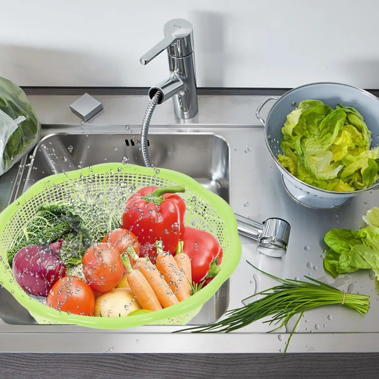 4pcs Plastic Rice Washing Basket and Strainer Set, Multifunctional Colander for Vegetables, Fruits, Pasta, and Dough Preparatio