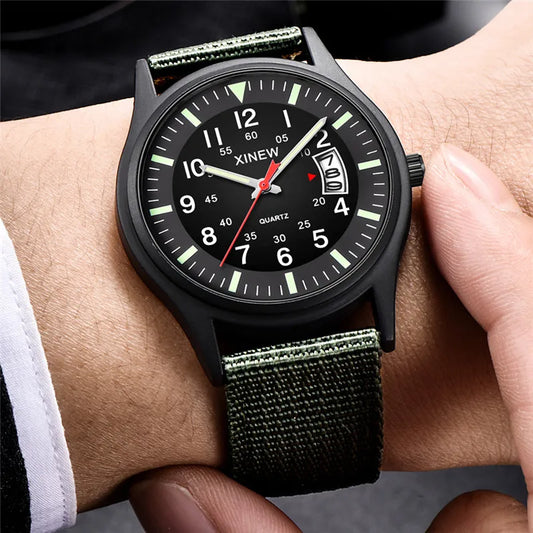 Quartz Movement Sports Watch with Nylon Band and Calendar