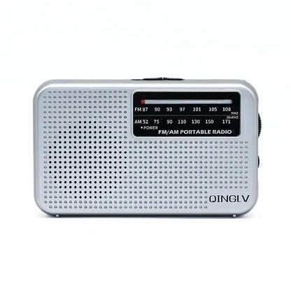 AM/FM portable radio with high sensitivity and high sound quality, uses durable No. 7 batteries, built-in high quality