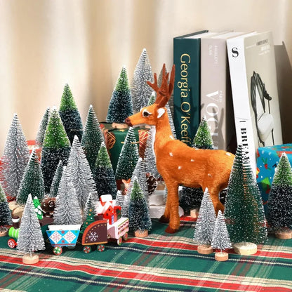 30Pcs Mini Christmas Trees Artificial Christmas Tree Bottle Brush Trees with Wooden Base for Christmas Decor Christmas Party Ho