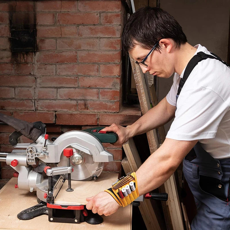 2pcs Magnetic Wristband with Super Strong Magnets Holds Screws, Nails, Drill Bit. Unique Wrist Support Design