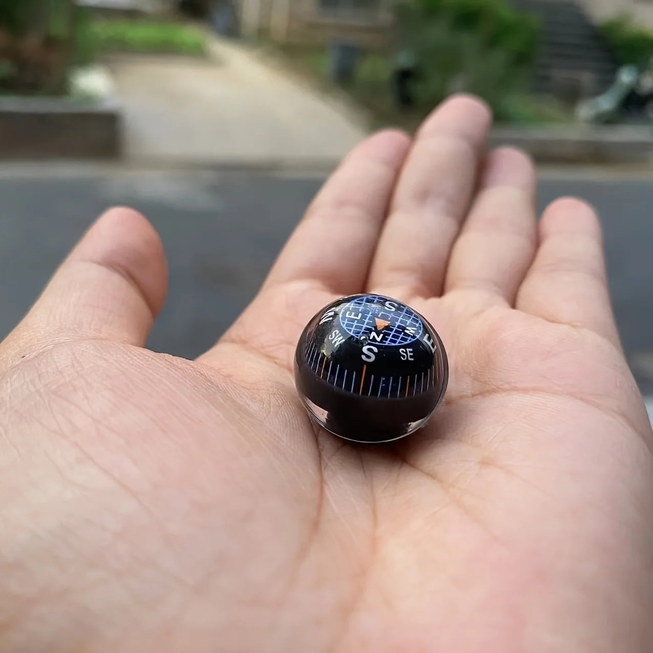 1pcs 20mm Black Plastic Directional Sphere Ball Compass for Outdoor Navigation Mountain Climbing Adventure Direction Guidance