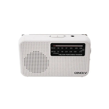 AM/FM portable radio with high sensitivity and high sound quality, uses durable No. 7 batteries, built-in high quality