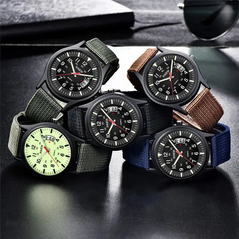 Quartz Movement Sports Watch with Nylon Band and Calendar