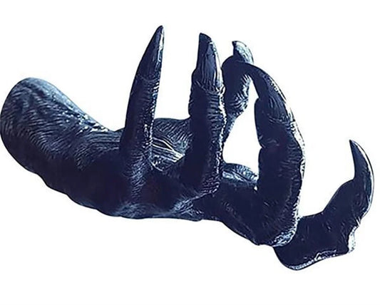 Halloween Decoration Witch Hand Statue Gothic Art Sculpture Resin Retro Wall Keys Jewelry Hange Horror Props DIY Decor