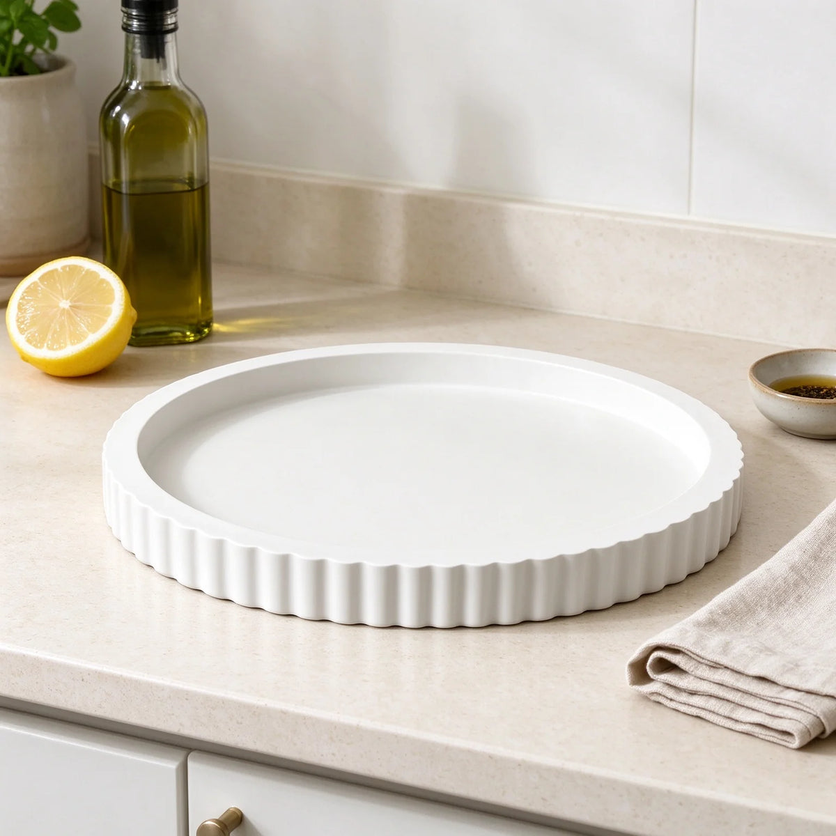 White Round Fluted Decorative Resin Tray for Bathroom Vanity, Perfume, Jewelry & Decor