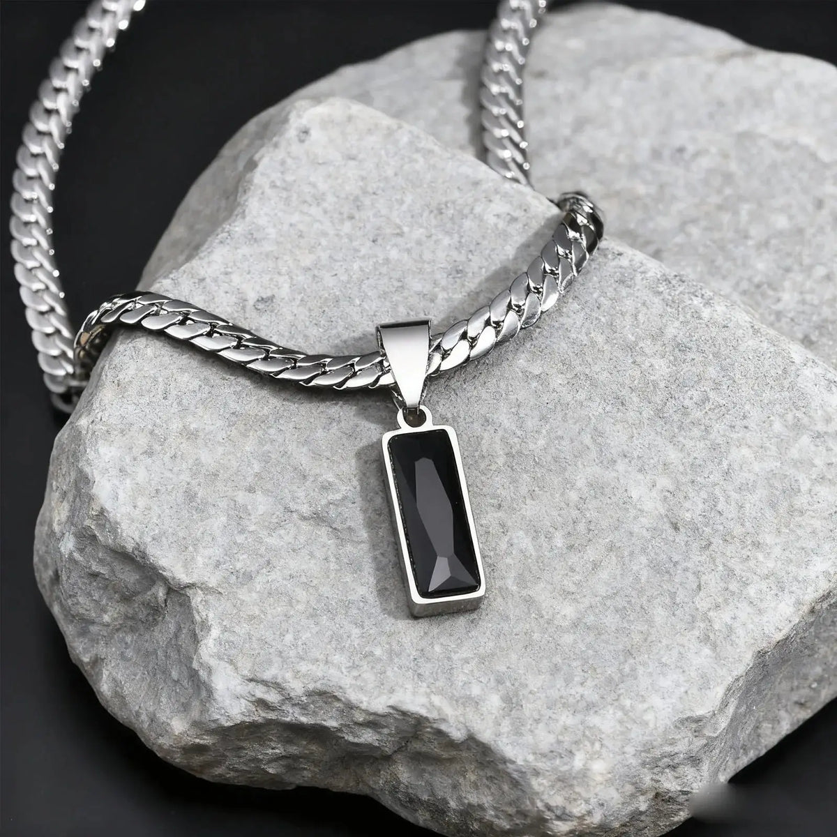 Stylish Geometric Stone Pendent Necklaces, Stainless Steel Flat Chain&nbsp;