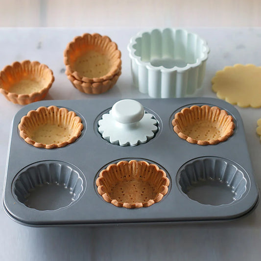 Carbon Steel Flower Lace Bakeware Mold Mini Cupcake Biscuit Mold DIY Mould Cookie Fruit Egg Tart Kitchen Pastry Baking Tool